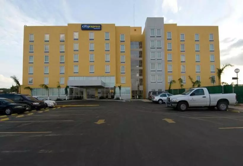 Отель City Express Coatzacoalcos