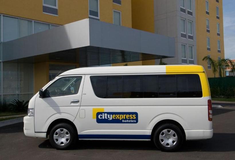 فندق City Express Coatzacoalcos