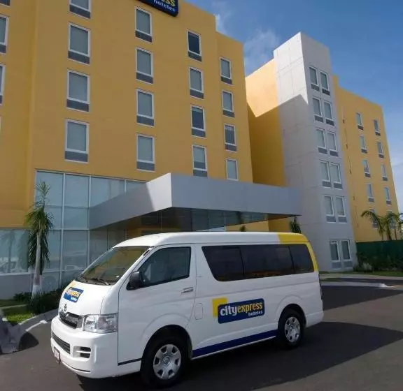 Отель City Express Coatzacoalcos