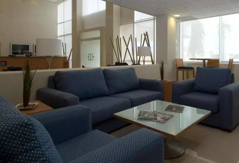 Отель City Express Coatzacoalcos