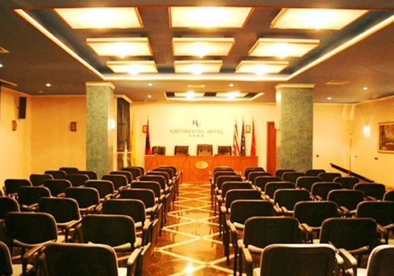 ホテル Continental