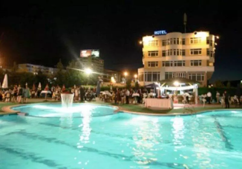 ホテル Continental