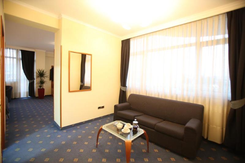 בית מלון כפרי Continental