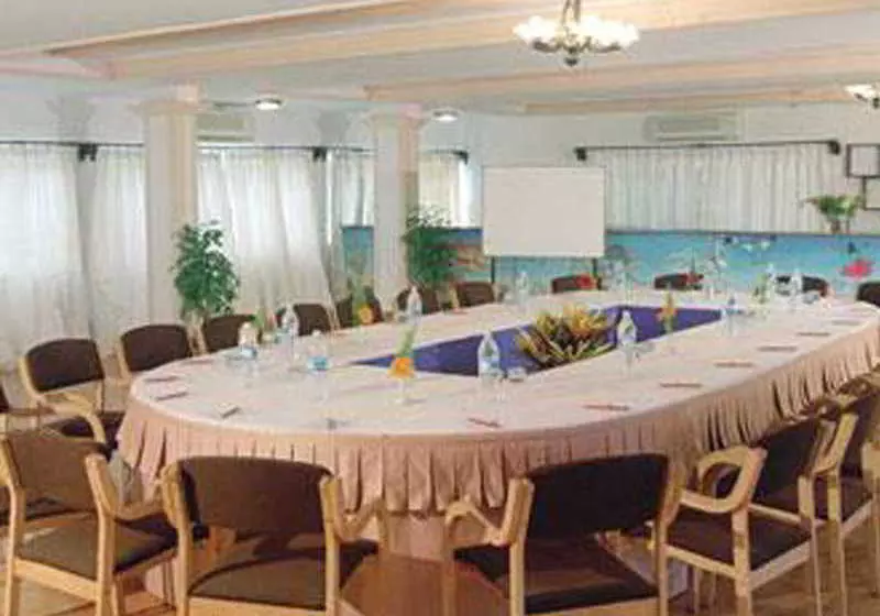 ホテル Dona Alcina Resort