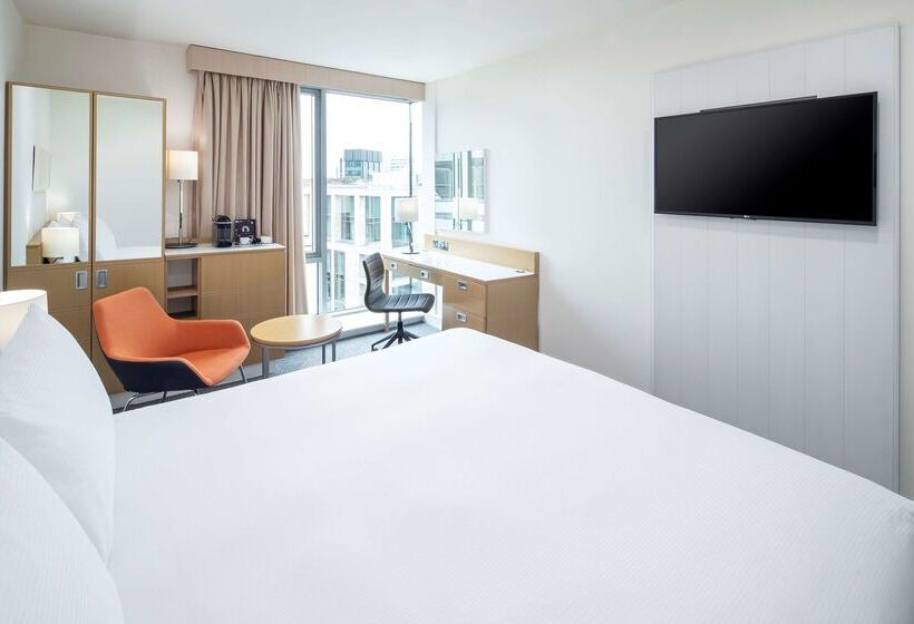 فندق Doubletree By Hilton  Manchester  Piccadilly