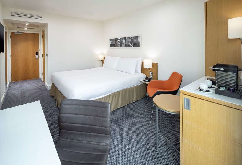فندق Doubletree By Hilton  Manchester  Piccadilly