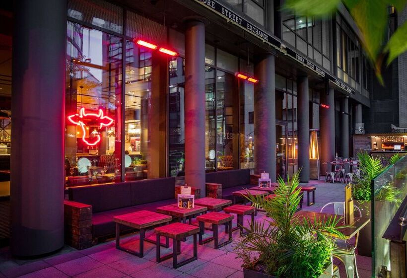 فندق Doubletree By Hilton  Manchester  Piccadilly