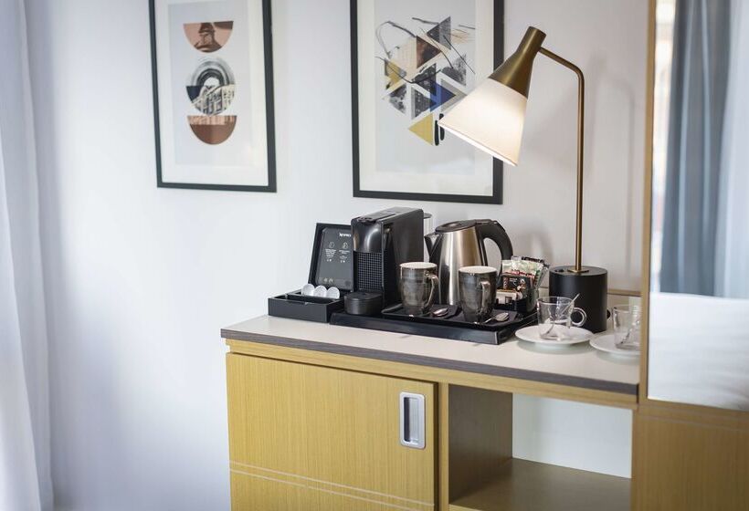 فندق Doubletree By Hilton  Manchester  Piccadilly