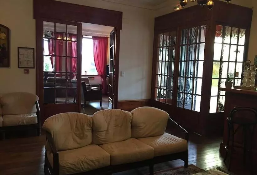 Отель Grand Hôtel De France