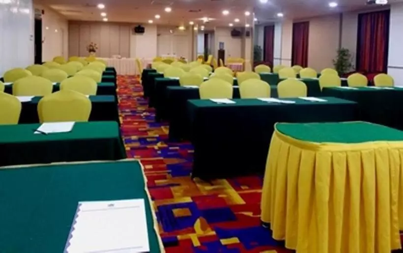 ホテル Harbour View