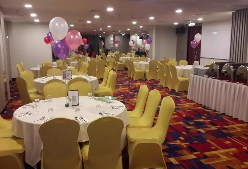 ホテル Harbour View