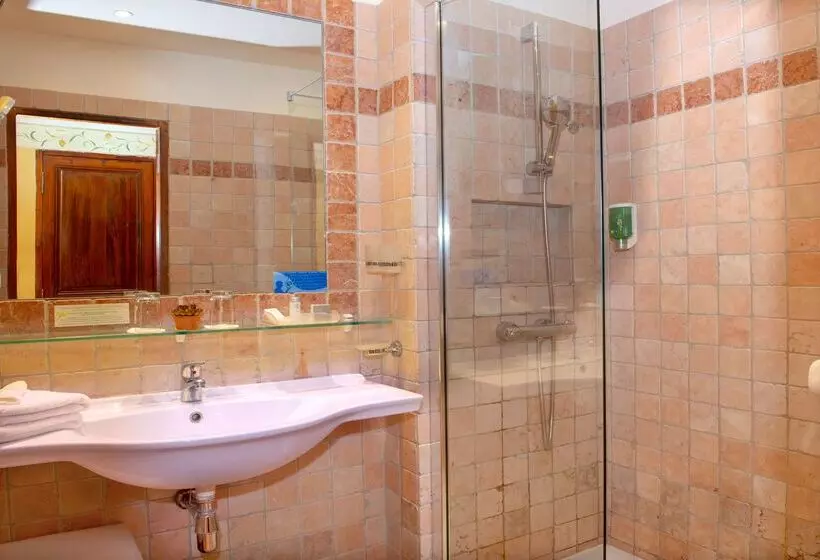 Hotel La Bastide Du Calalou; Bw Signature Collection