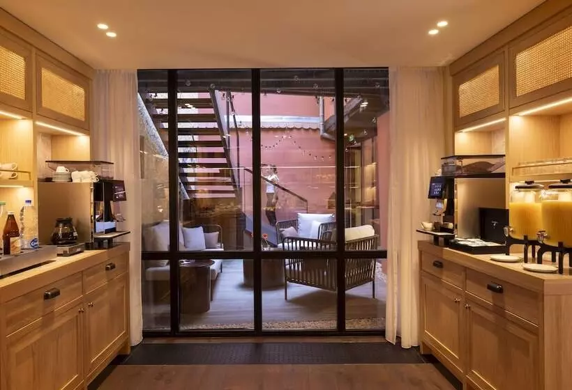 فندق Le Colombier