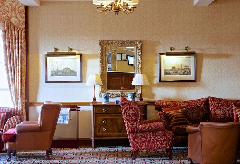 ホテル Macdonald Crutherland House