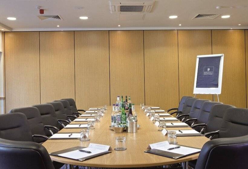 ホテル Macdonald Crutherland House