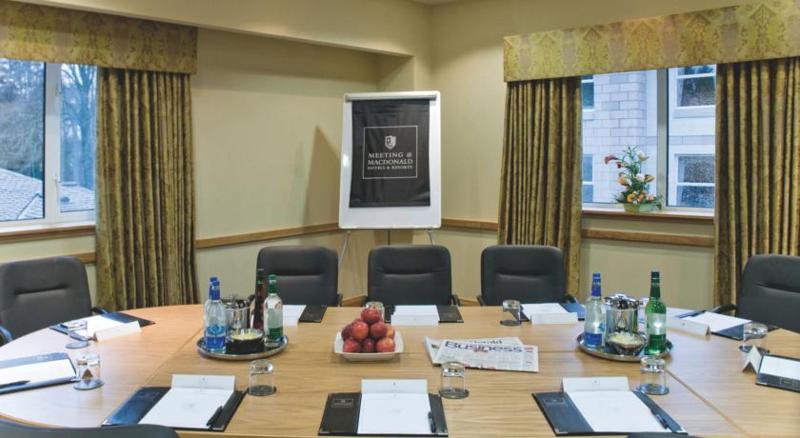 ホテル Macdonald Crutherland House