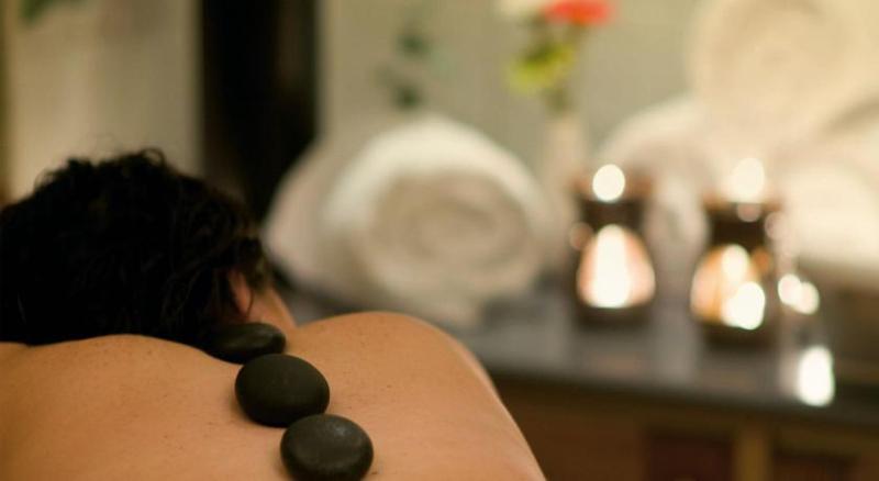 ホテル Macdonald Crutherland House