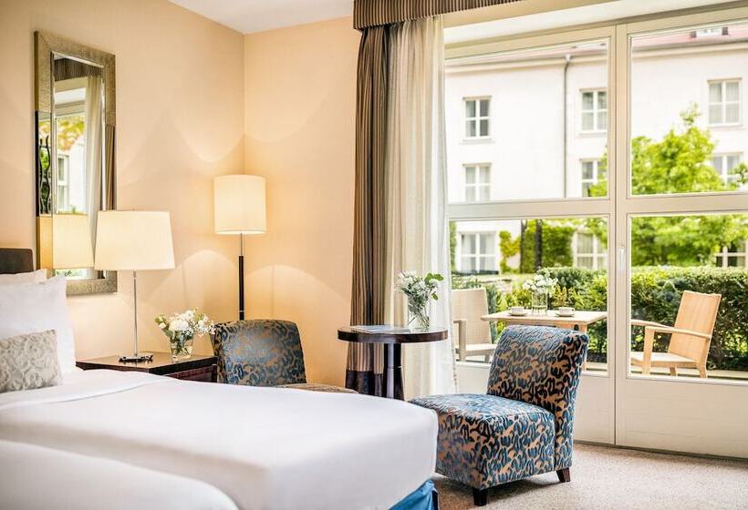 هتل Mandarin Oriental Prague