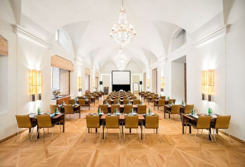 هتل Mandarin Oriental Prague