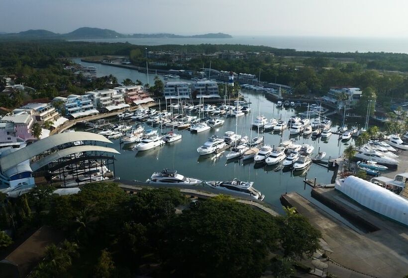 فندق NH Boat Lagoon Phuket Resort
