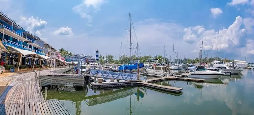 호텔 NH Boat Lagoon Phuket Resort