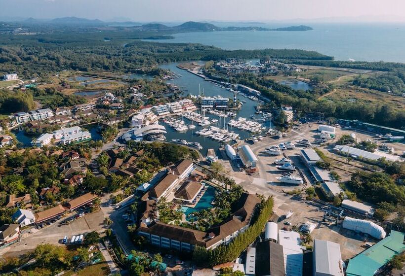 فندق NH Boat Lagoon Phuket Resort