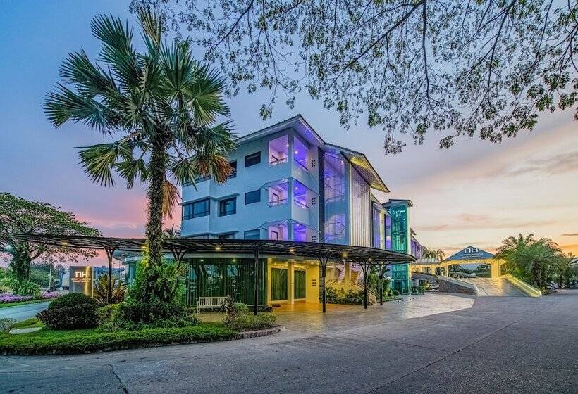 فندق NH Boat Lagoon Phuket Resort