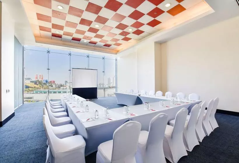 هتل NH Collection Mexico City Santa Fe