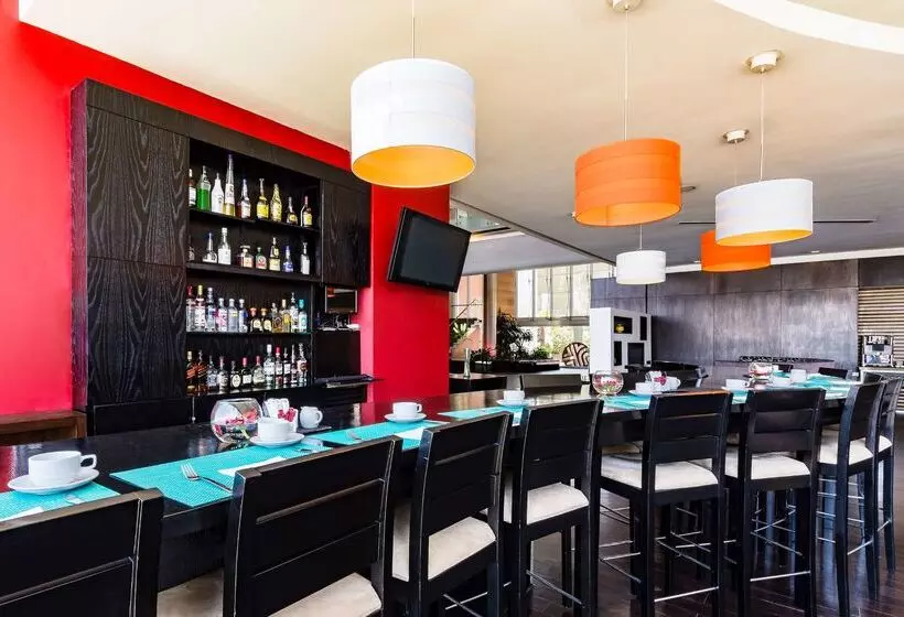 هتل NH Collection Mexico City Santa Fe