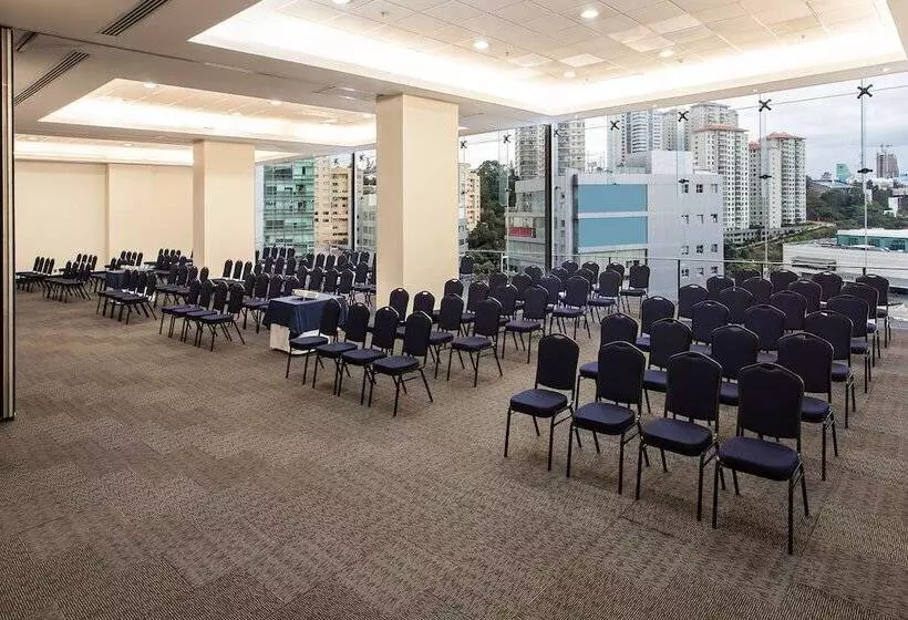 هتل NH Collection Mexico City Santa Fe