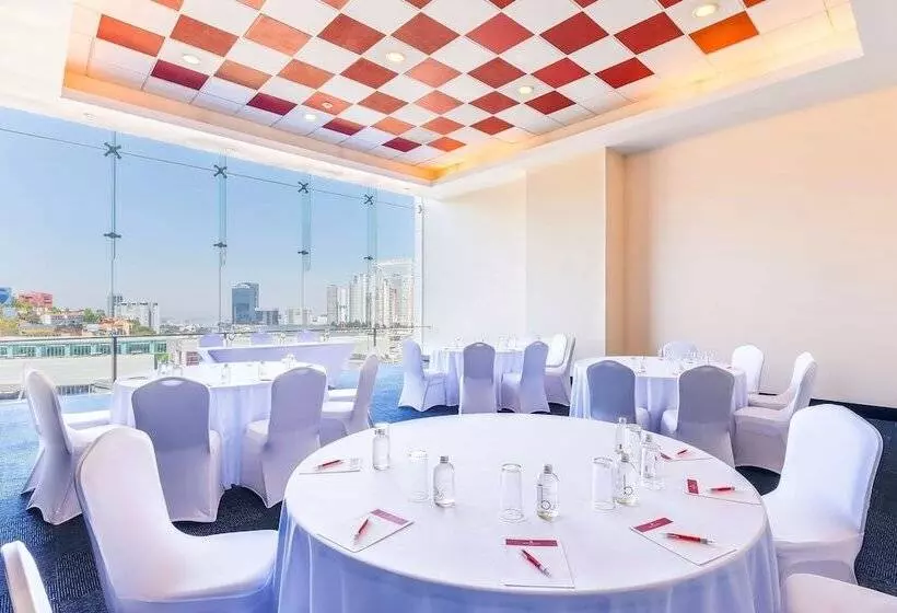 هتل NH Collection Mexico City Santa Fe