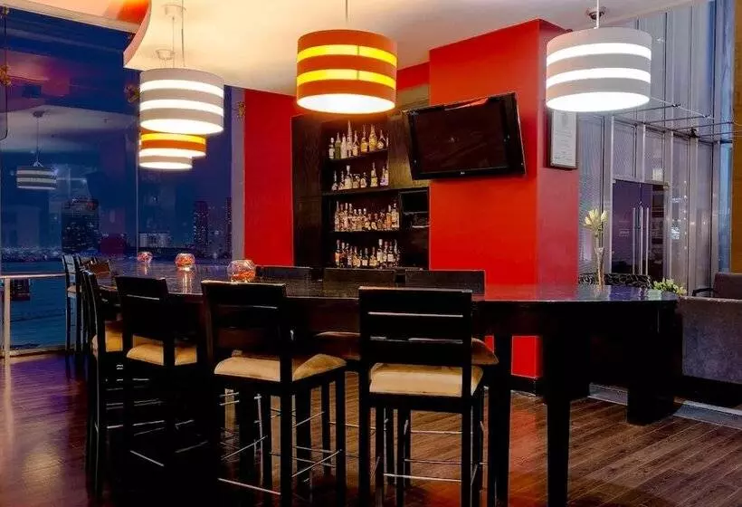 هتل NH Collection Mexico City Santa Fe