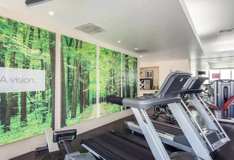 هتل NH Collection Mexico City Santa Fe