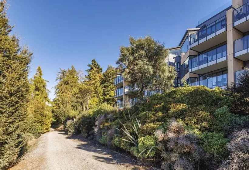 Отель Oaks Queenstown Shores Resort