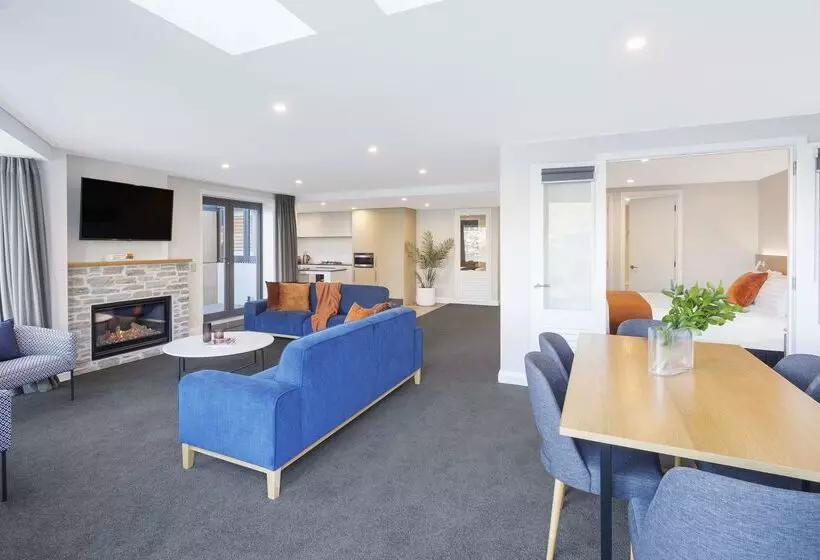 Отель Oaks Queenstown Shores Resort
