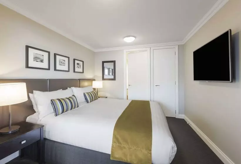 Отель Oaks Queenstown Shores Resort