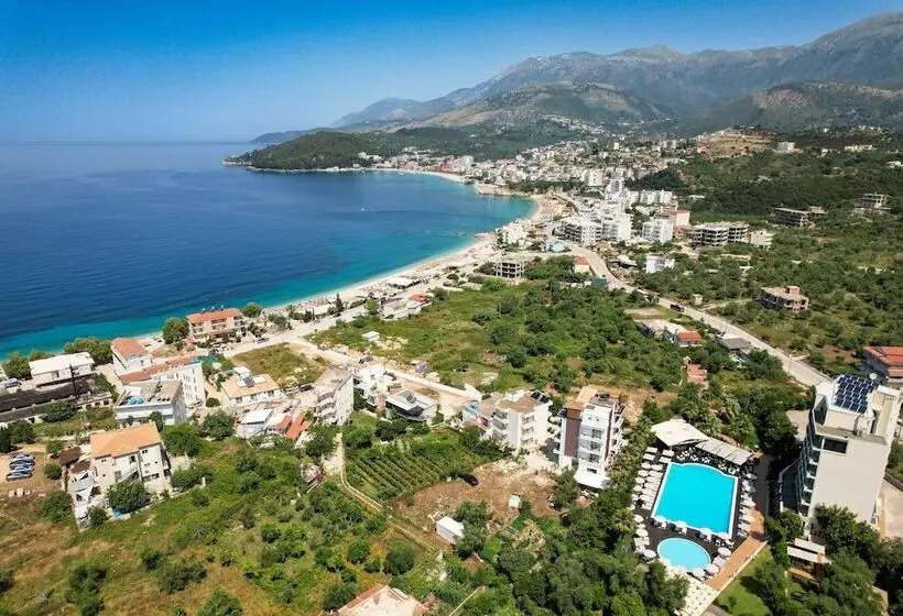 בית מלון כפרי Rapos Resort