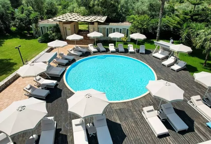 בית מלון כפרי Rapos Resort