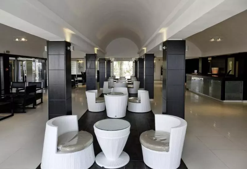 هتل Samira Club   Caters To Couples