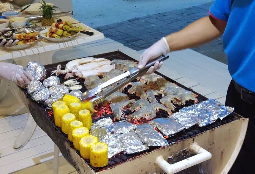 فندق Sand Sea Beach Resort