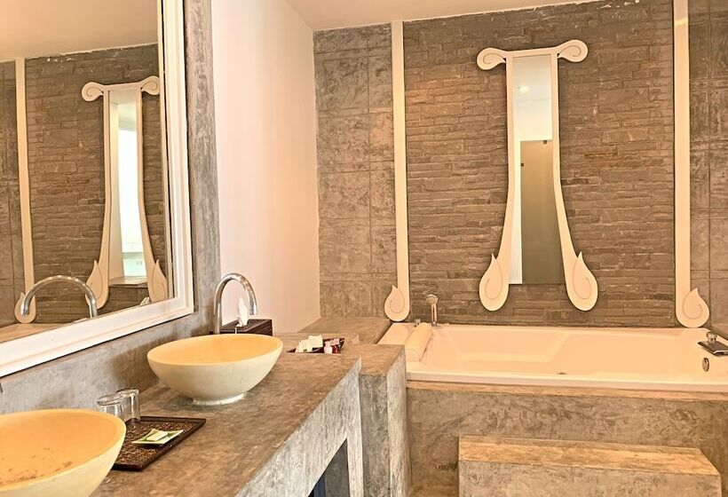 فندق Sand Sea Beach Resort