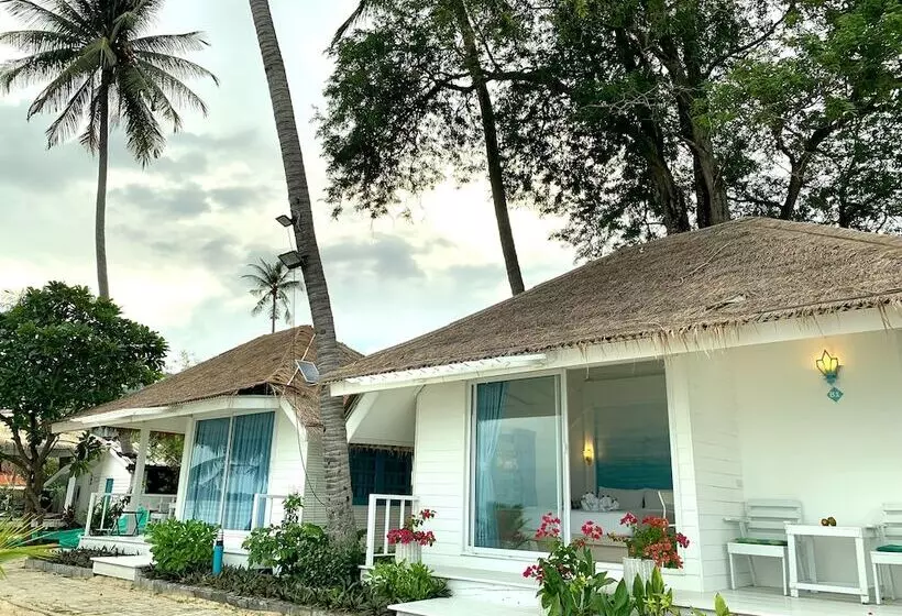 Hotel Sand Sea Beach Resort