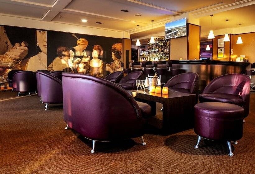 Отель Hôtel Spa Du Beryl St Brévin L Océan