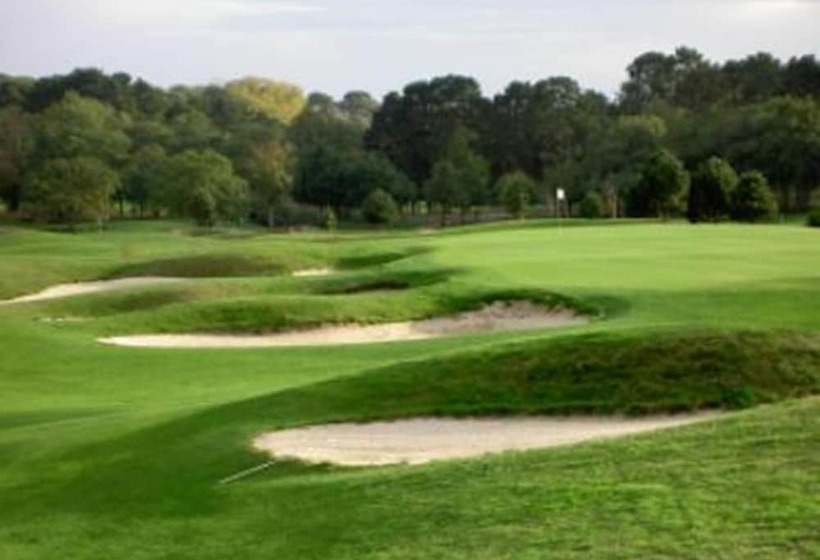 Отель Hôtel Spa Du Beryl St Brévin L Océan