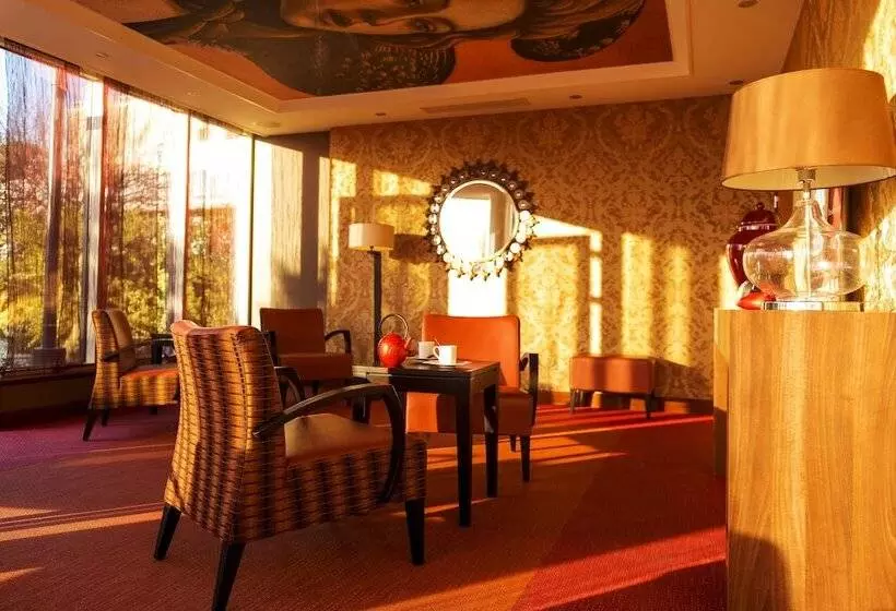 Отель Hôtel Spa Du Beryl St Brévin L Océan