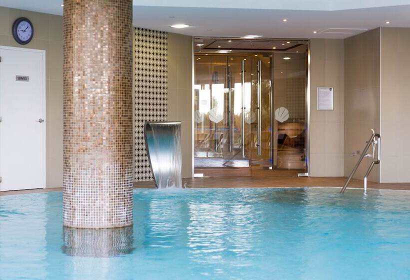 Отель Hôtel Spa Du Beryl St Brévin L Océan