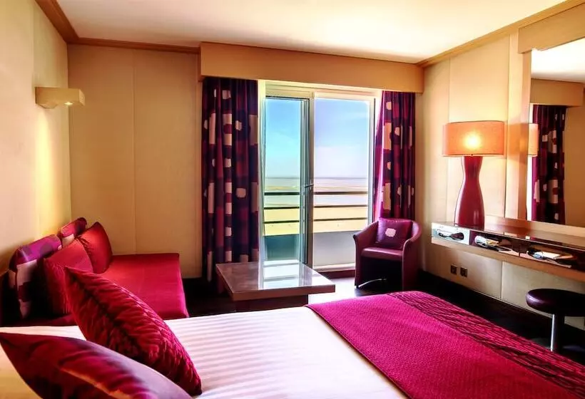 Отель Hôtel Spa Du Beryl St Brévin L Océan