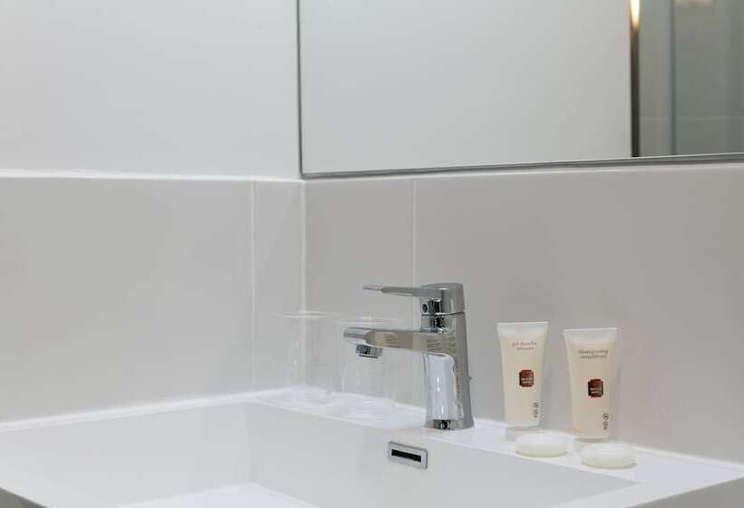 فندق Foch Nancy Gare