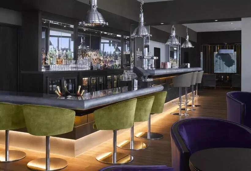 Radisson Blu Waterfront Hotel, Jersey