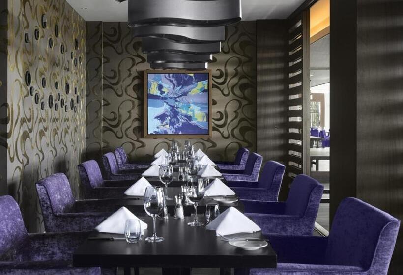 Radisson Blu Waterfront Hotel, Jersey